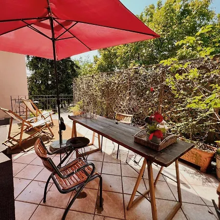 فندق مبيت وإفطار La Bugia Di Tanzi 3*